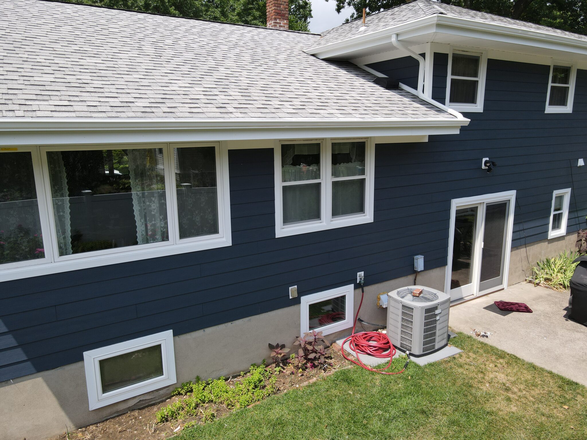 Why Vinyl Is the Most Cost-Effective Siding Material 